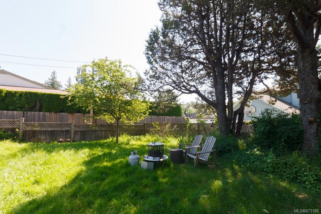 1421 Simon Rd, Saanich