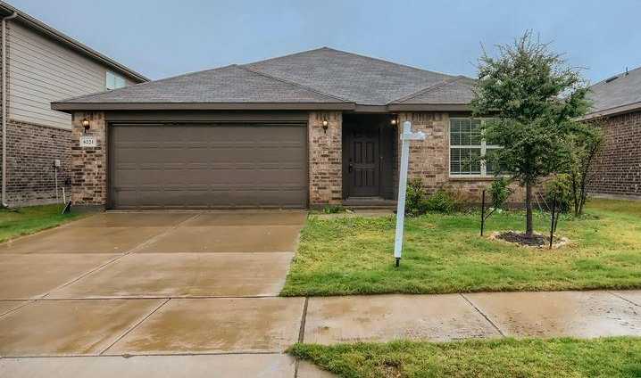 6221 Topsail Drive