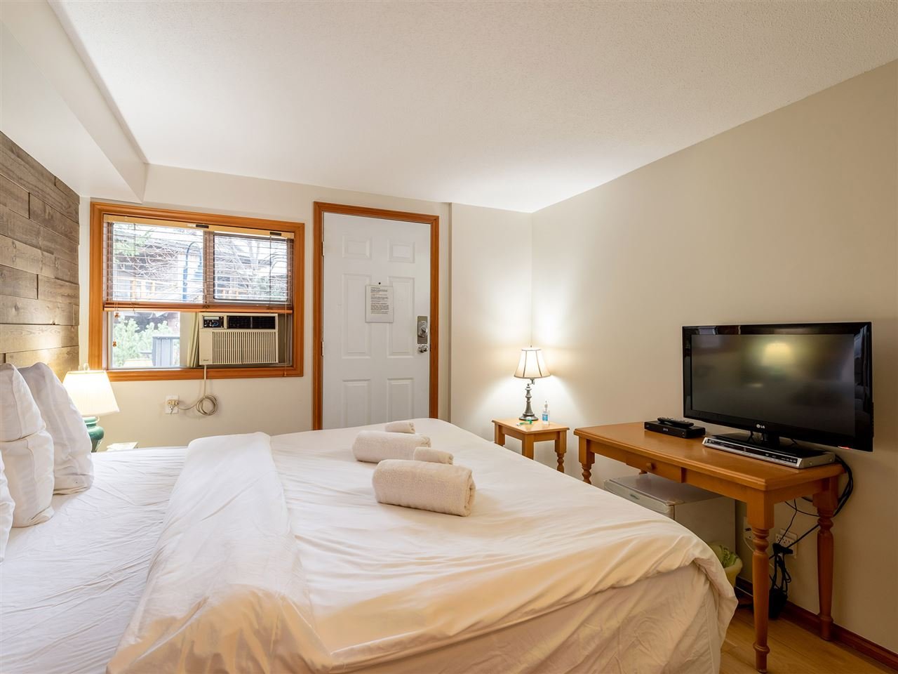 77/77a-4388 Northlands Blvd