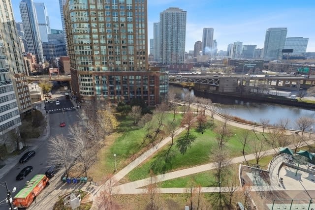 510 W Erie St #2301