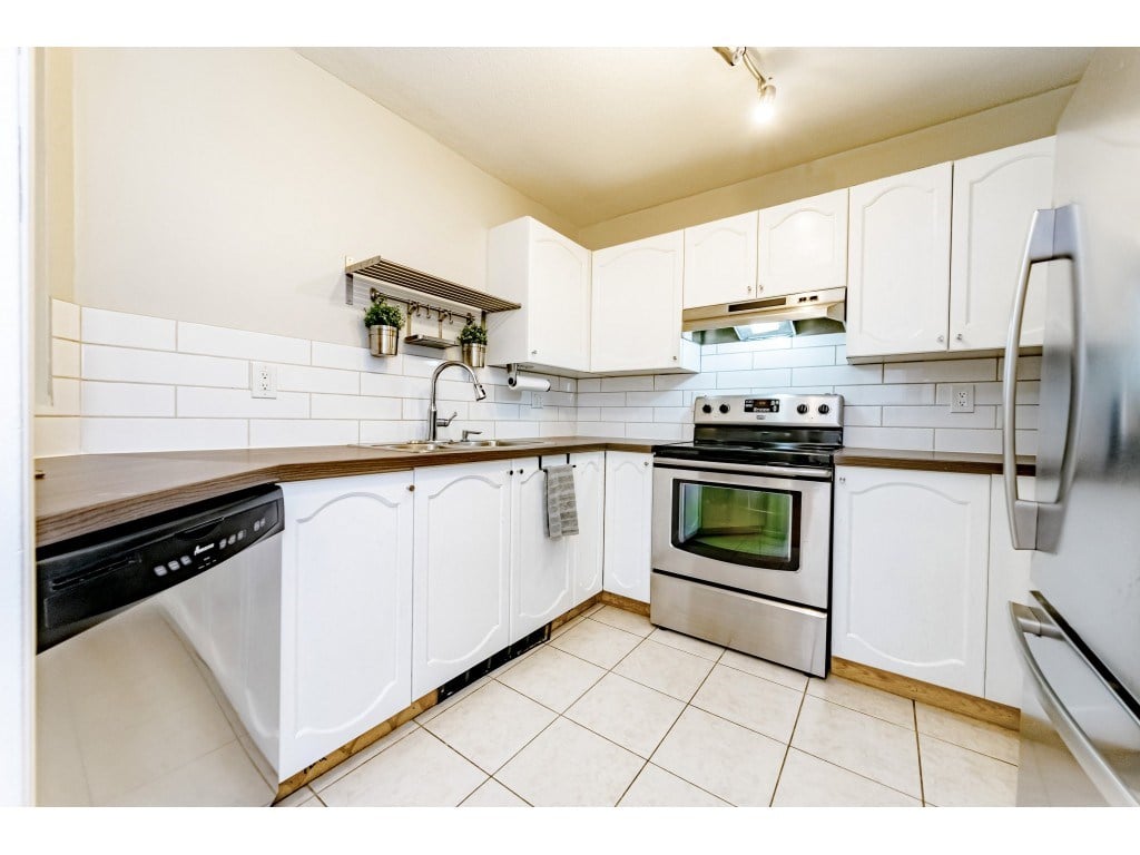 109-10721 139 St