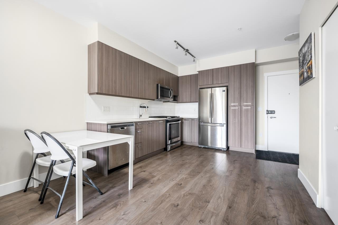 102-1306 5th Ave