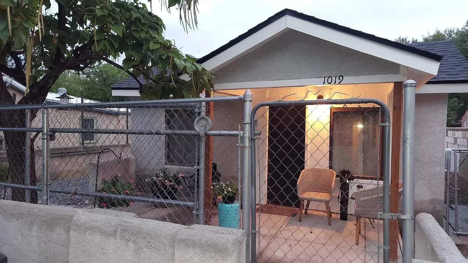 1019 Cerro Vista Rd SW