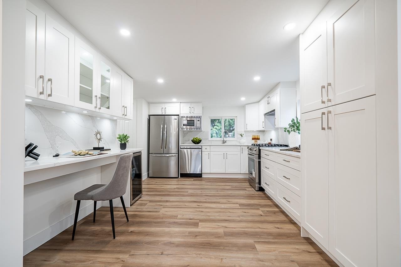 11443 87 Ave