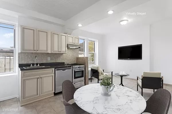 204 26th Street Unit: 6