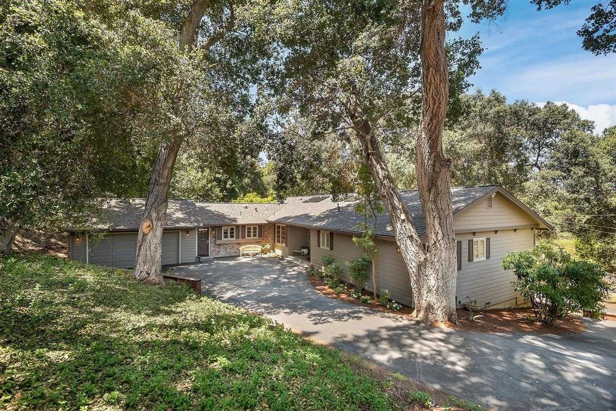 25560 Fernhill DR