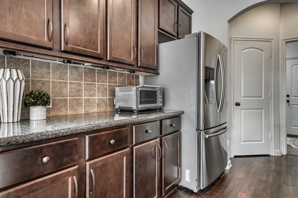 2411 Stone Castle Cir College Station, Tx 77845