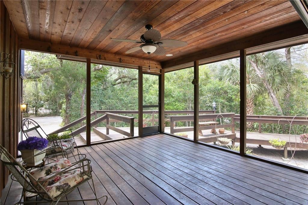 1311 Roberts Bay Ln