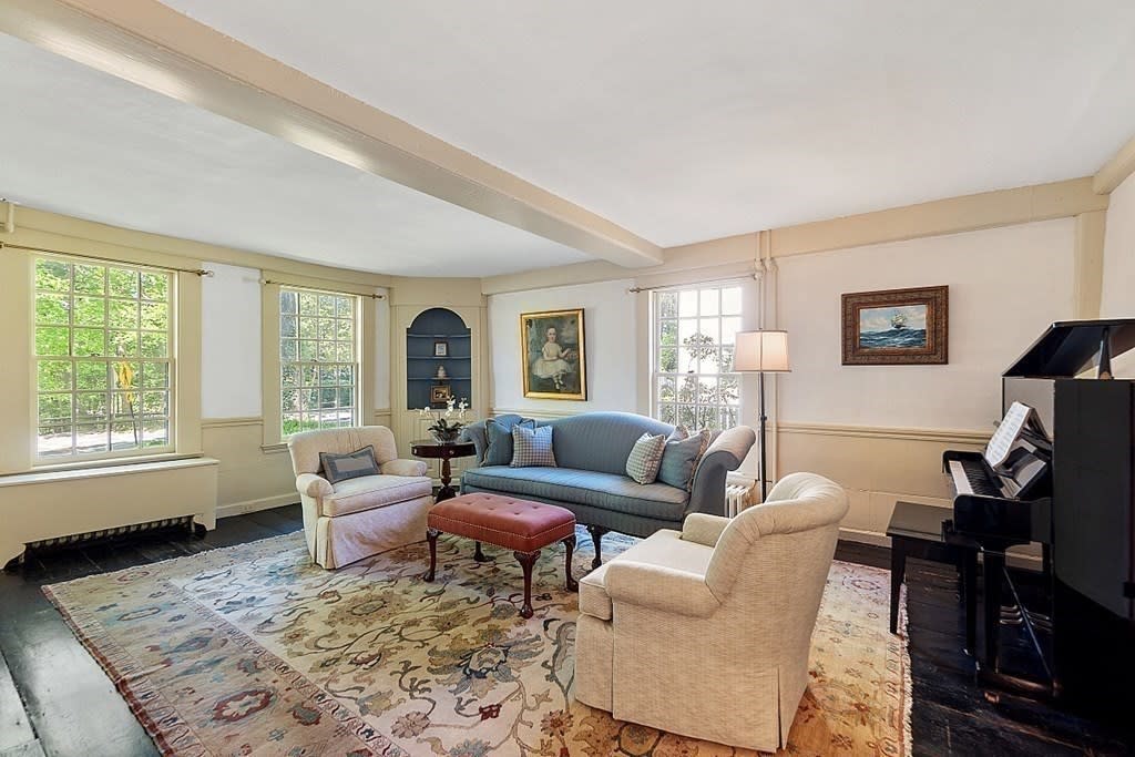 77 Lexington 