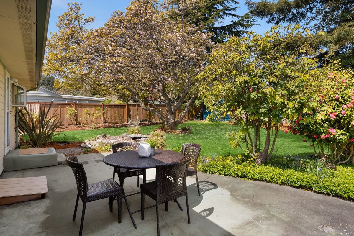 Charming Views in Arbor Heights