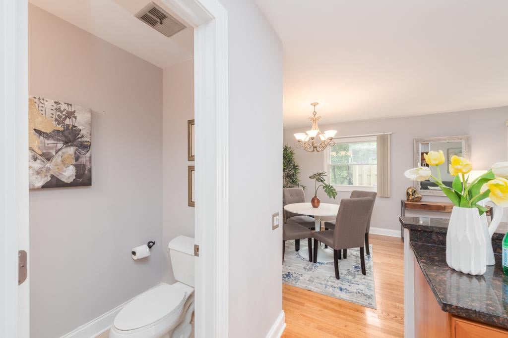 210 Queens Cove