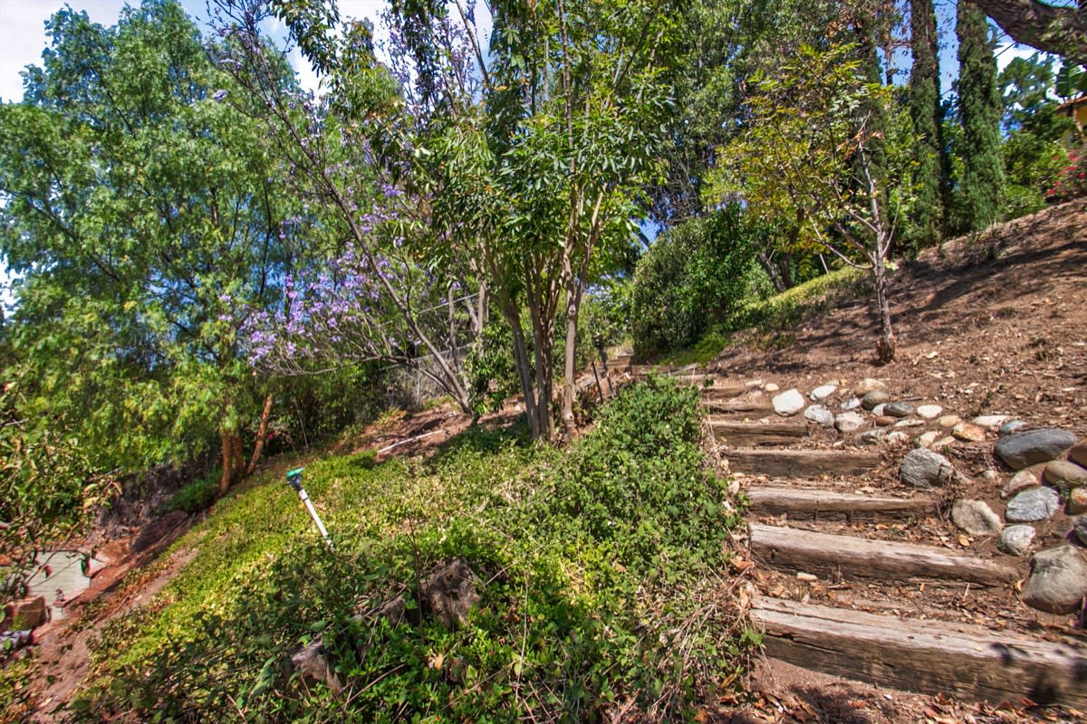 11657 Sunshine Studio City Hills, CA