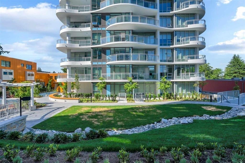 202-13318 104 Ave