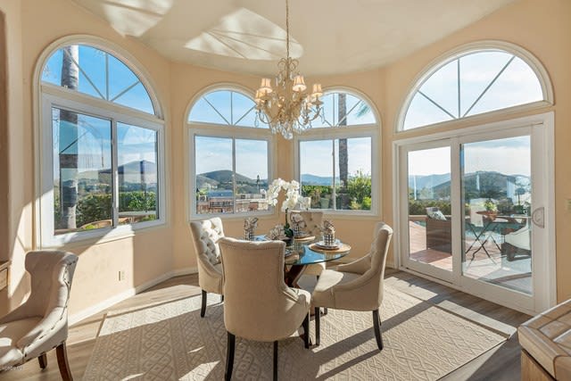 4714 Sunnyhill