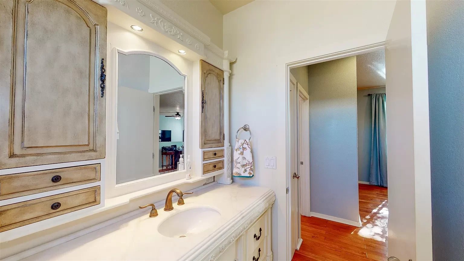 3 Butterfly Bush Ct