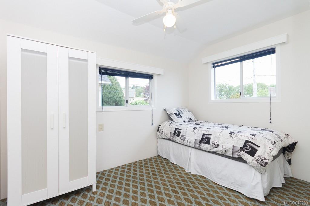 1389 Vista Hts, Victoria