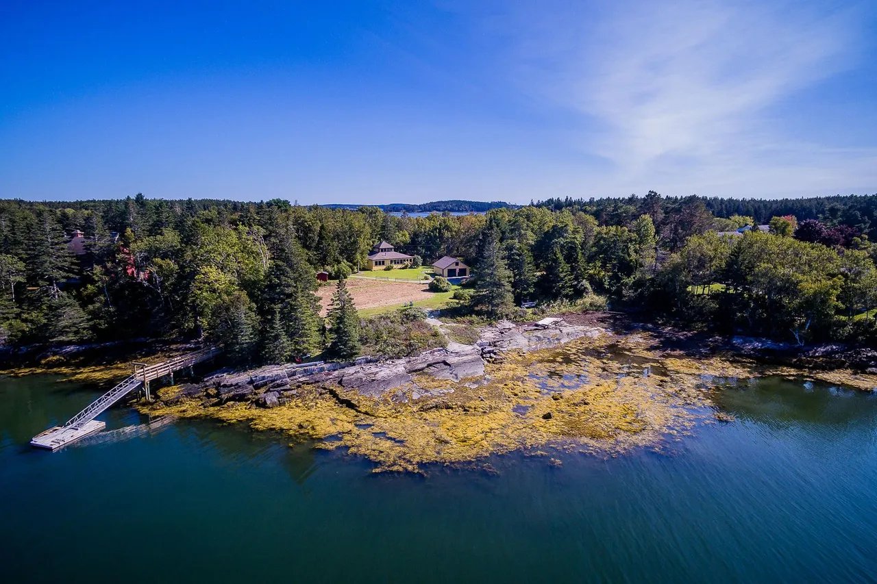 Home for Sale – 1188 Pleasant Point Road, Cushing, ME – $895,000