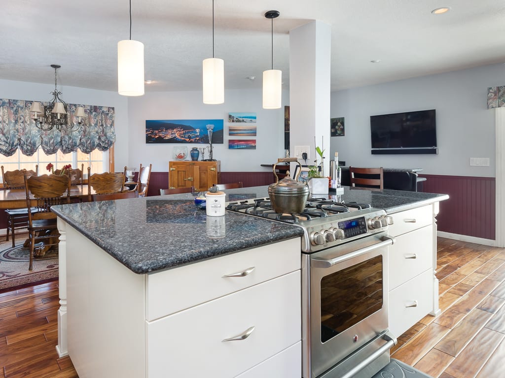 948 Loma Vista St