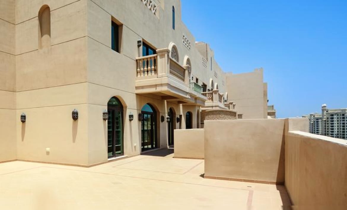 Golden Mile,Penthouse