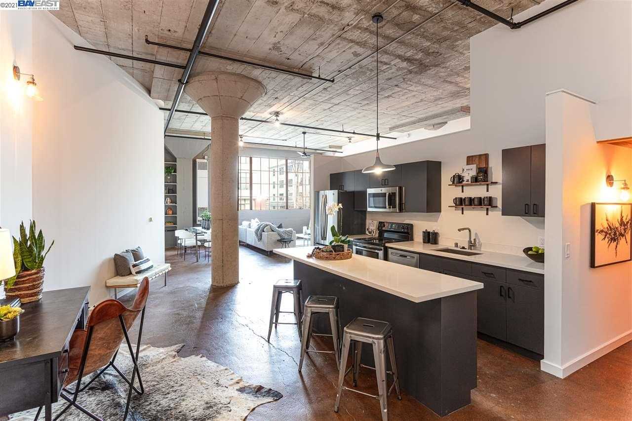 255 3Rd St
