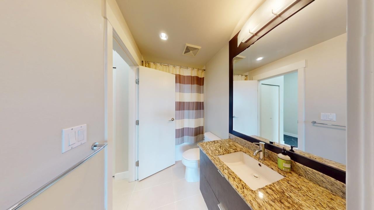 2903-7088 18th Ave