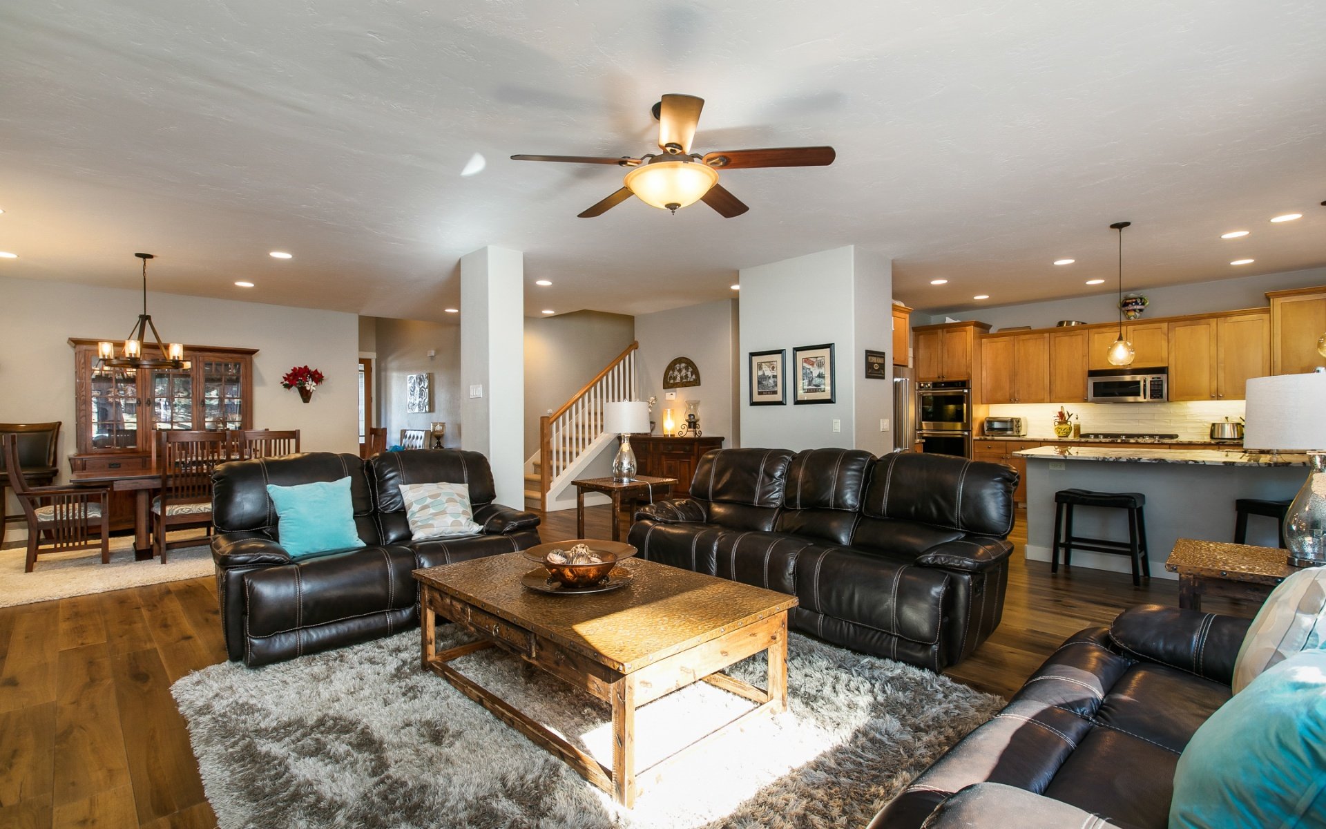 2063 NW Cabot Lake Ct