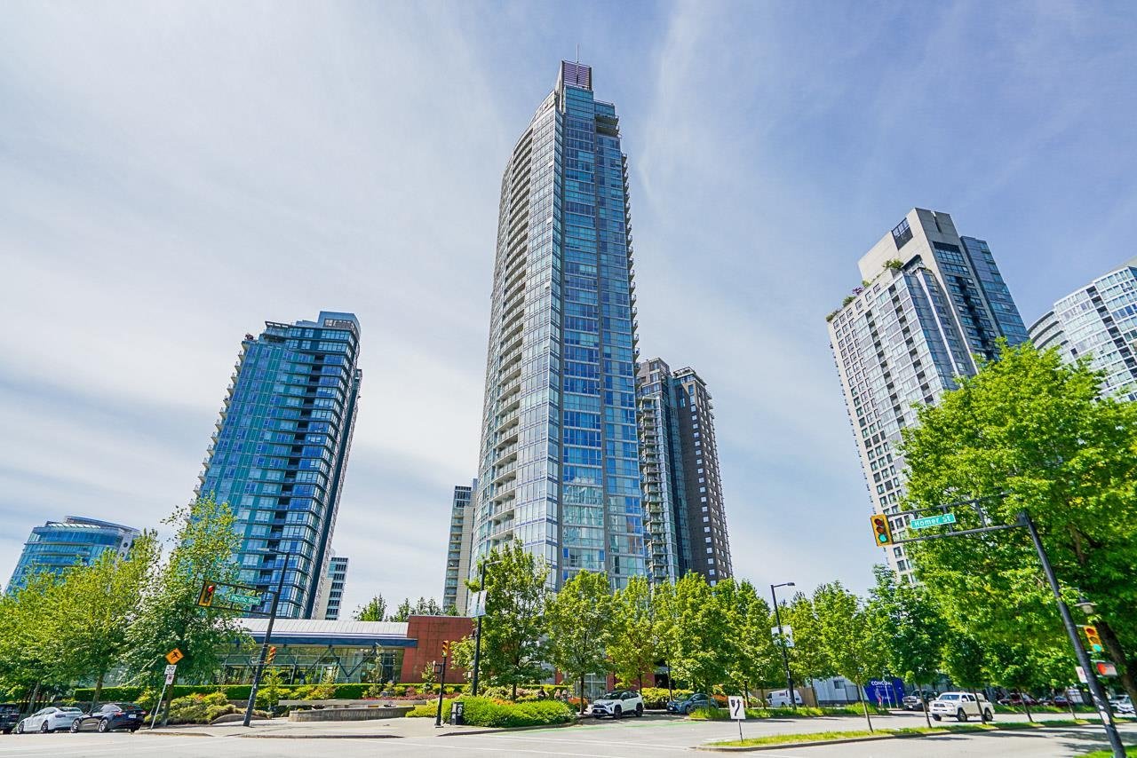 3001-1408 Strathmore Mews