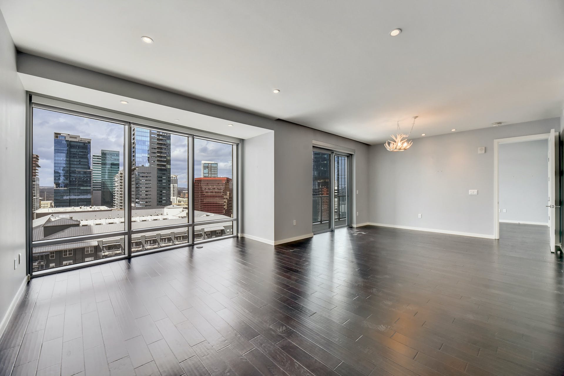 200 Congress Ave #13A