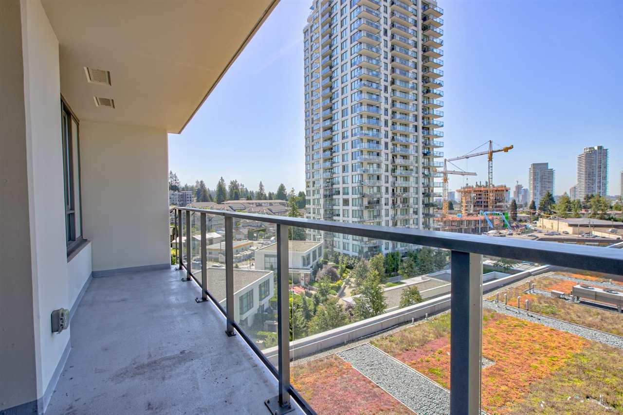 807-602 Como Lake Ave
