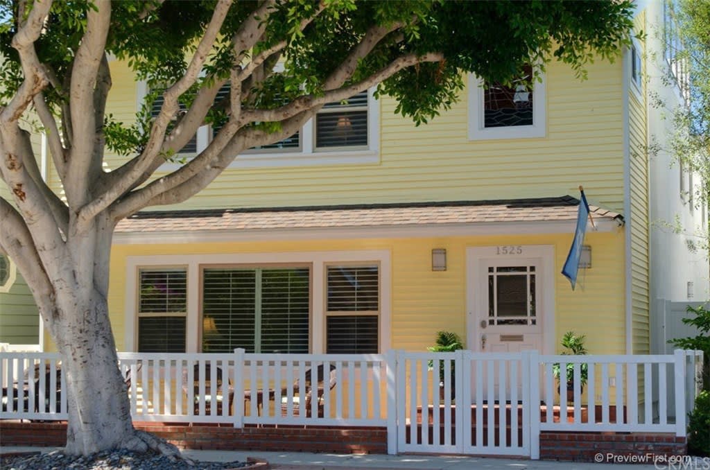 1525 E Ocean Boulevard