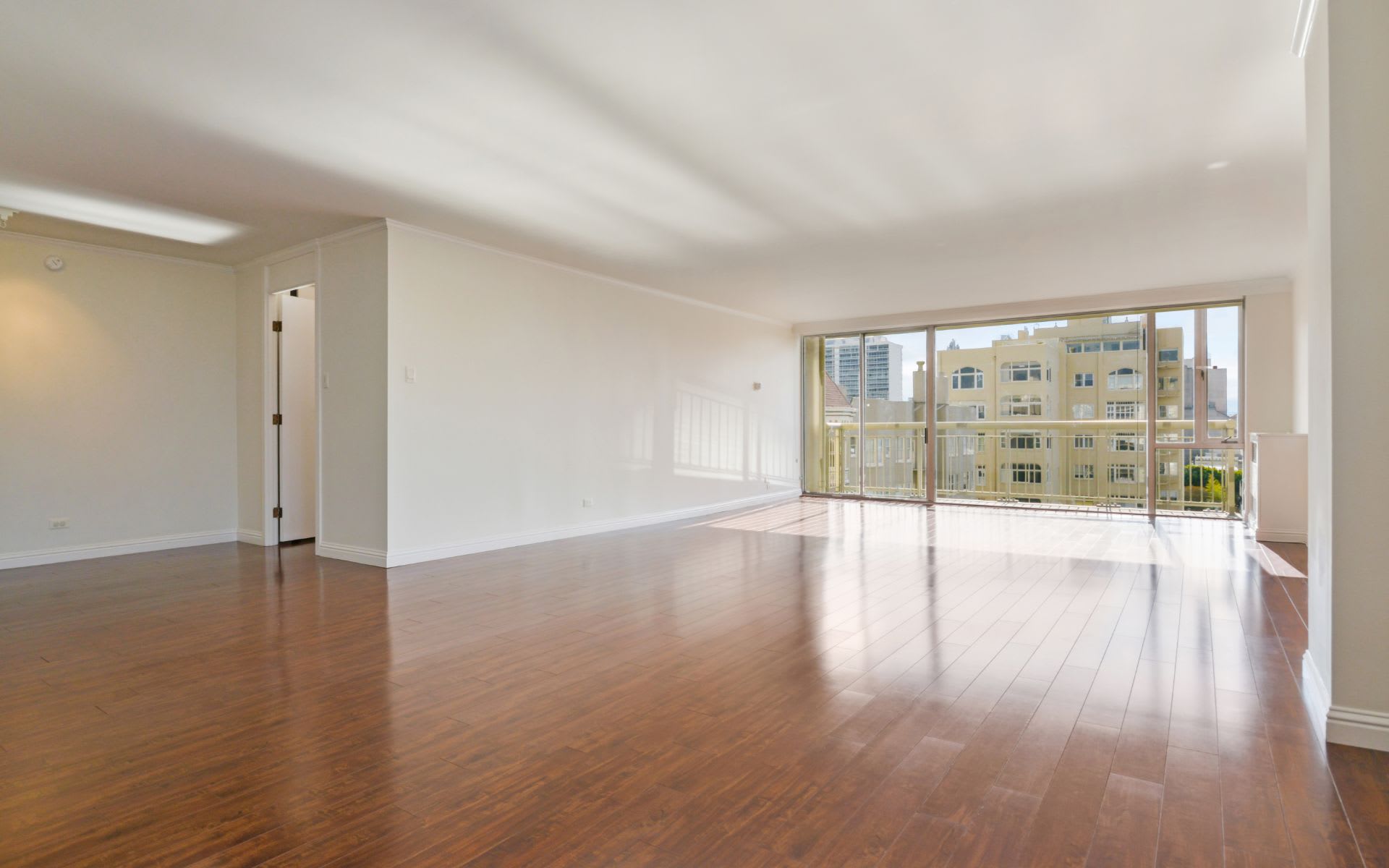 2200 Pacific Ave #10F