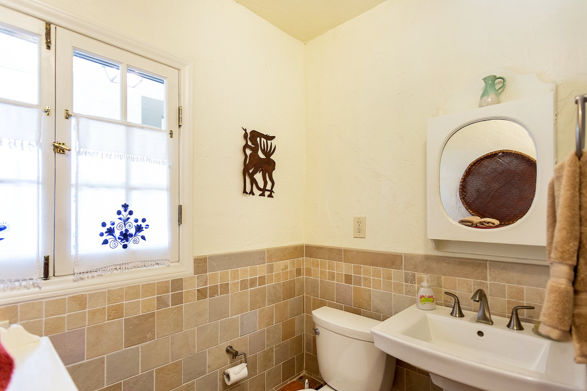 2245 Cloverfield Blvd, Sunset Park