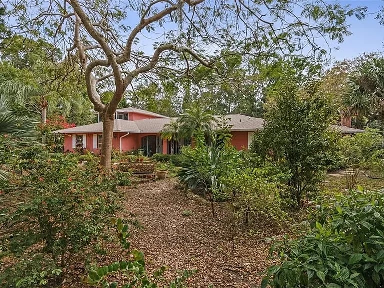 8560 Heron Lagoon Cir