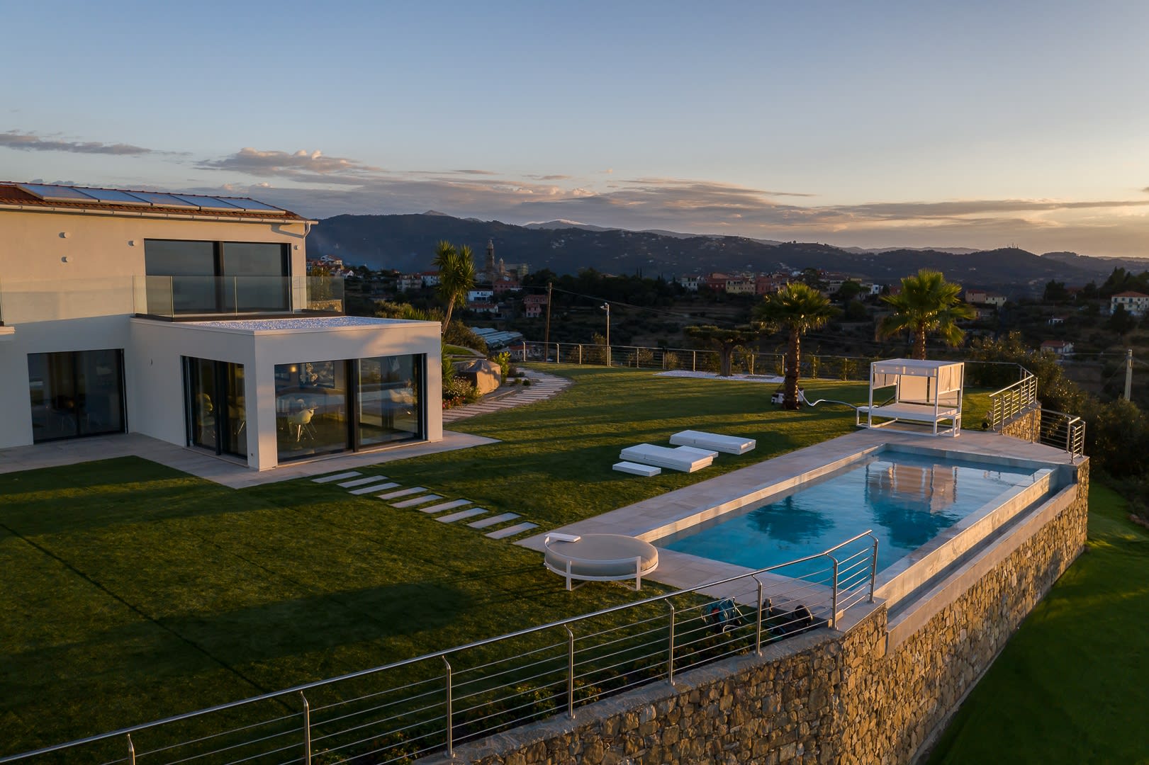 18100 Imperia IM