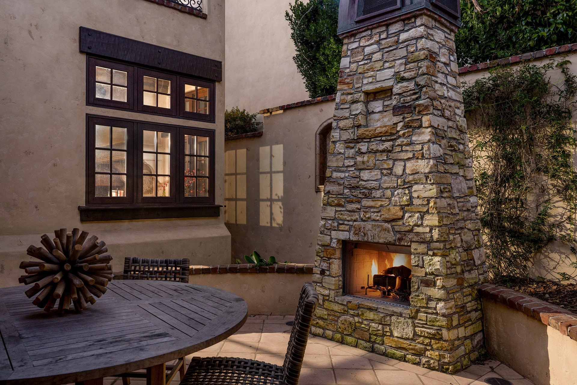 Carmel Perfection - Camino Real & 8th NE Corner