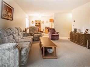 304-2360 James White Blvd, Sidney