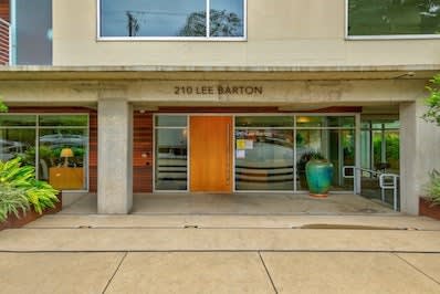 210 Lee Barton Dr, #415