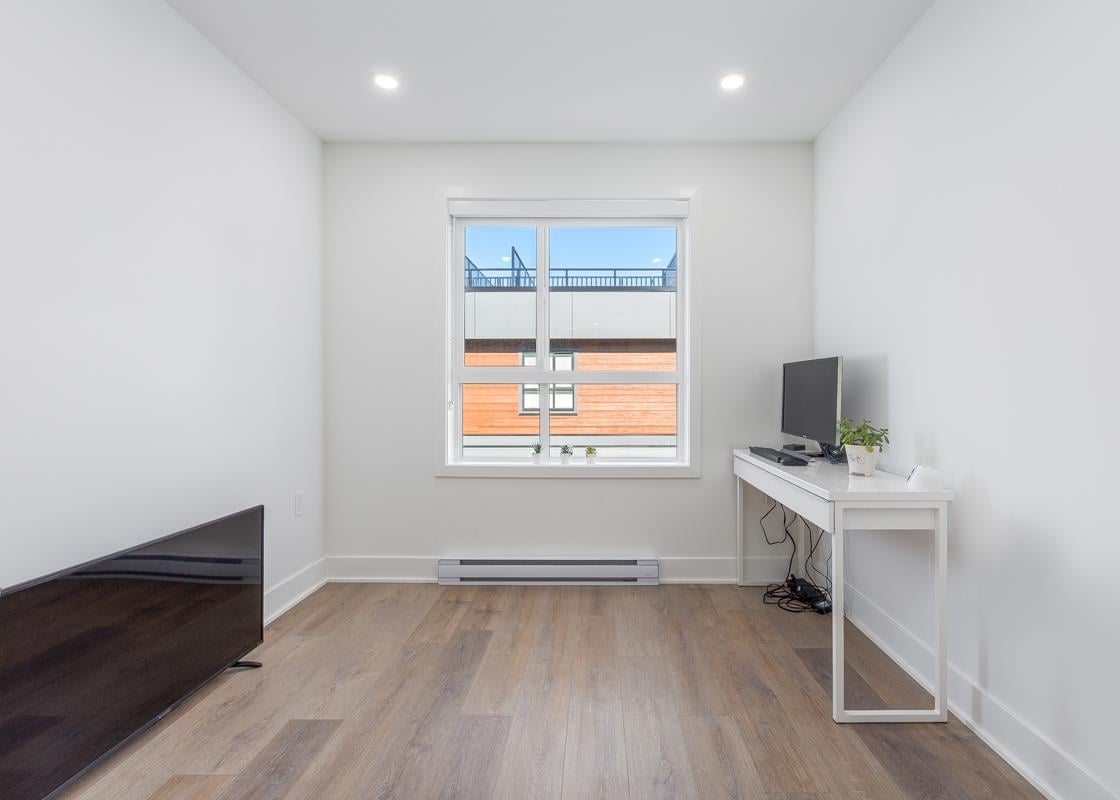 203-37842 Third Ave