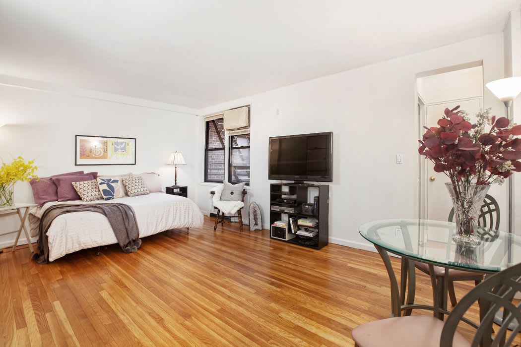 60 East 9th Street, Unit 530