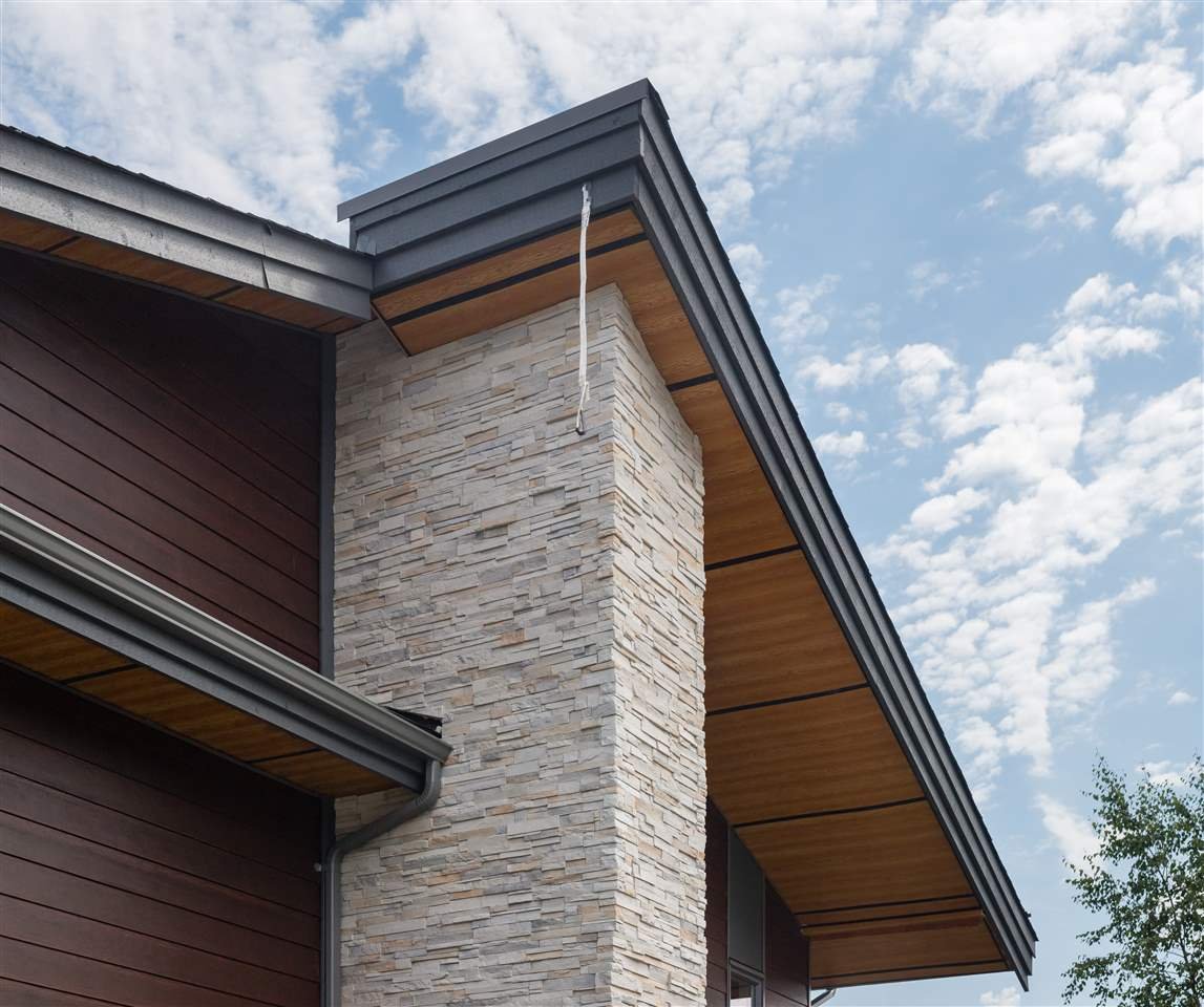23-70 Seaview Dr