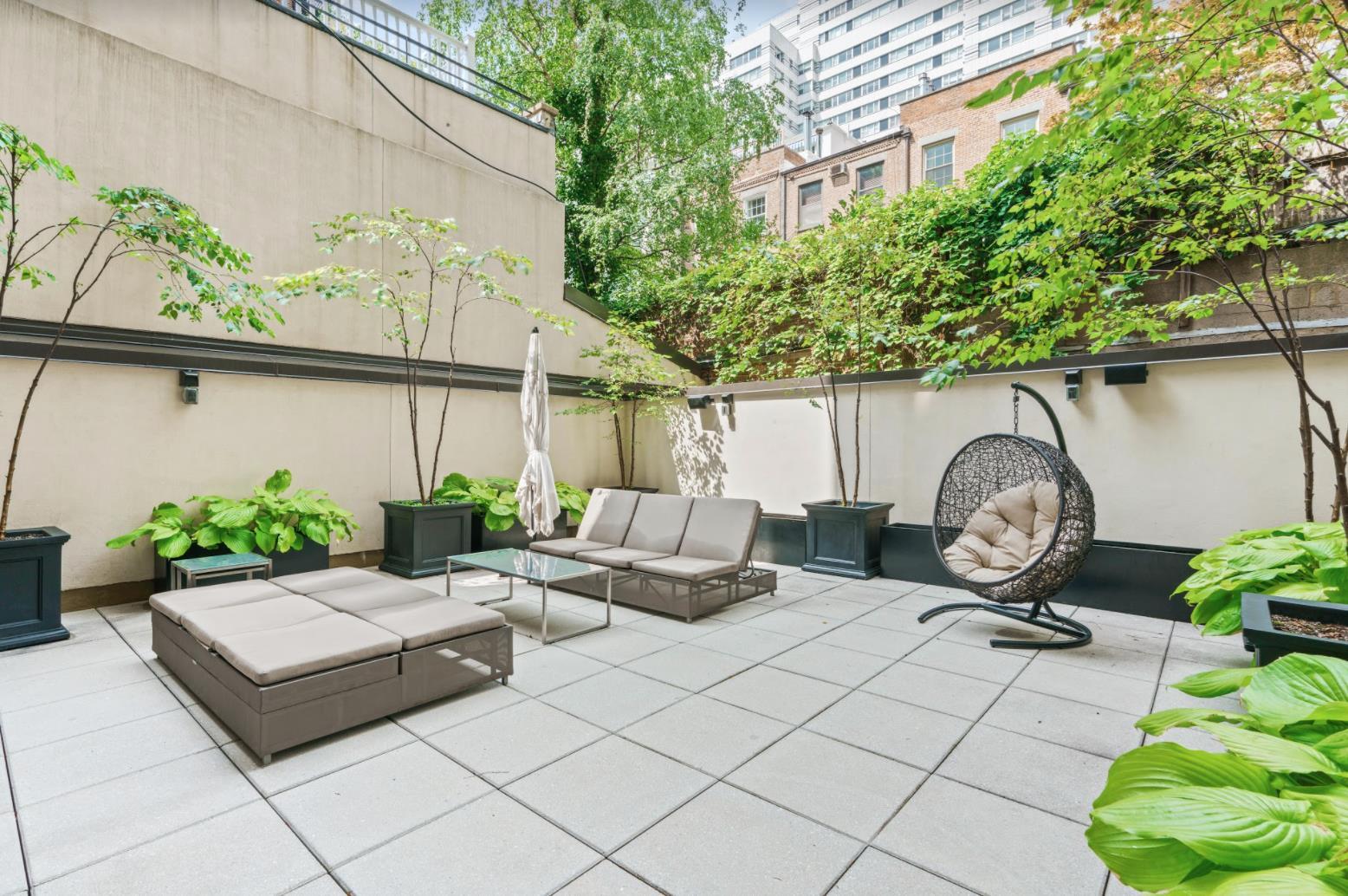 227 East 67th Street, Apt M-1