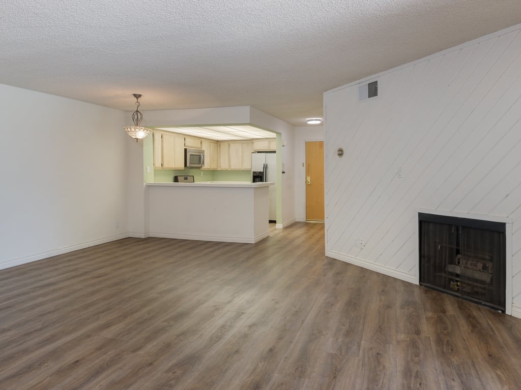 16866 Kingsbury Street Unit: 203