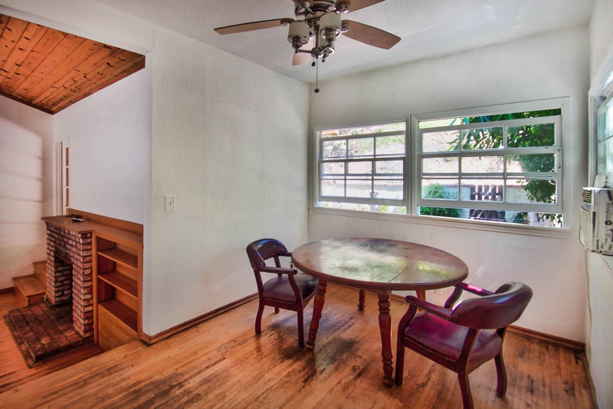 11657 Sunshine Studio City Hills, CA