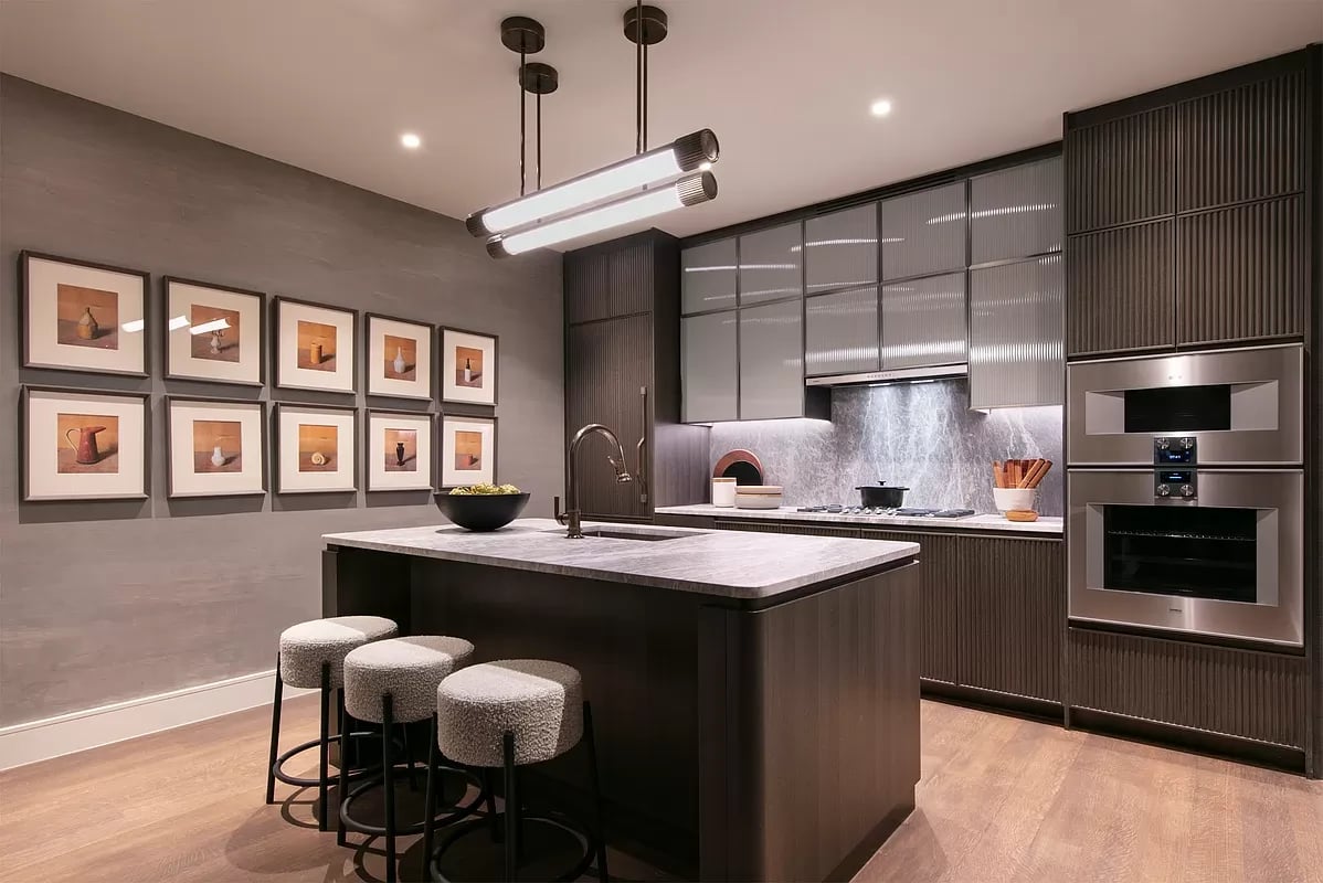 515 W 18th St APT 1604