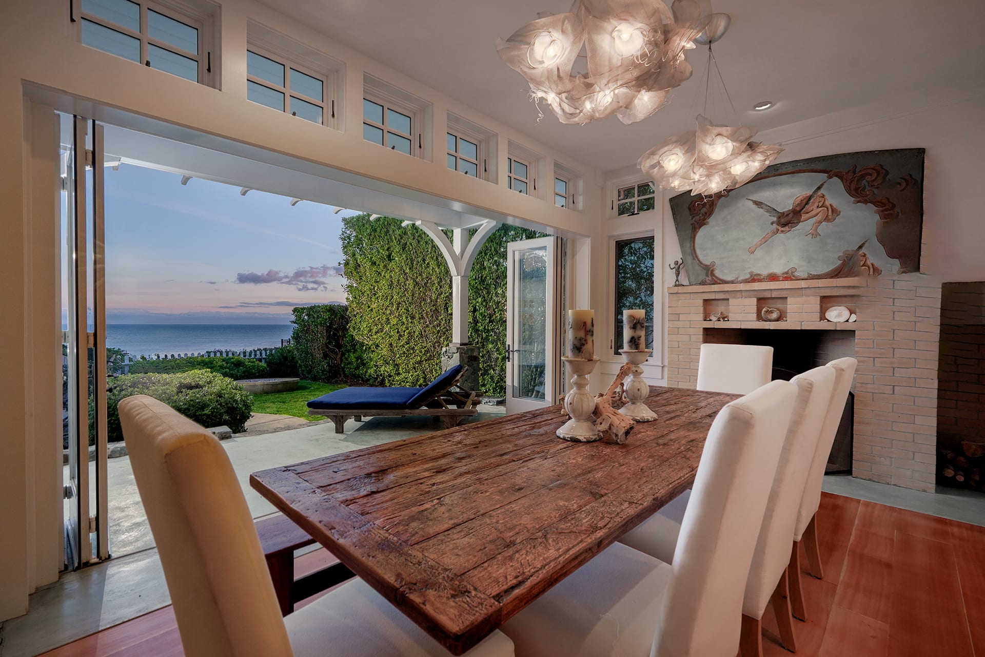 Luxurious Oceanfront Living - 106 Livermore Avenue
