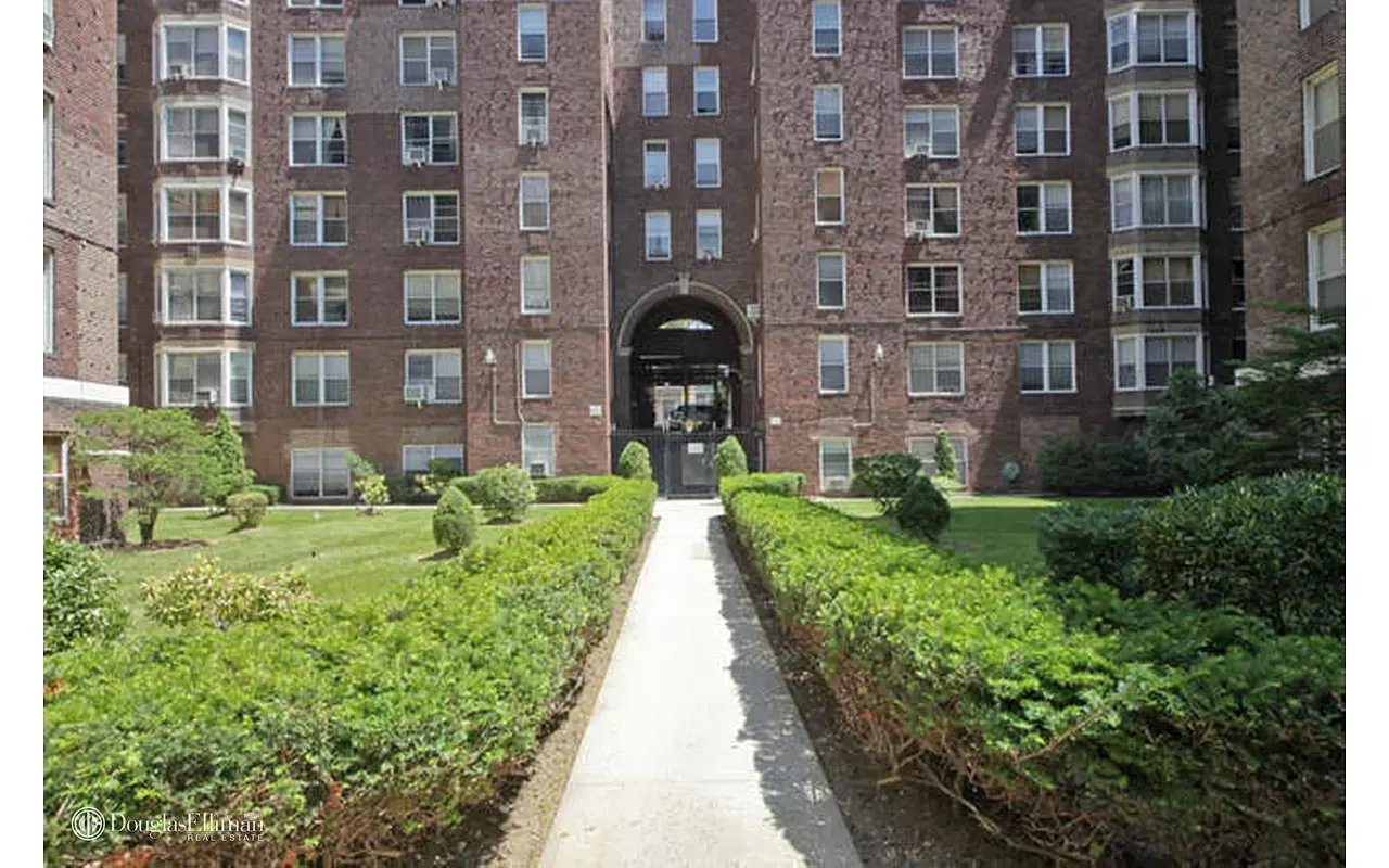 190 72nd Street Unit: 123