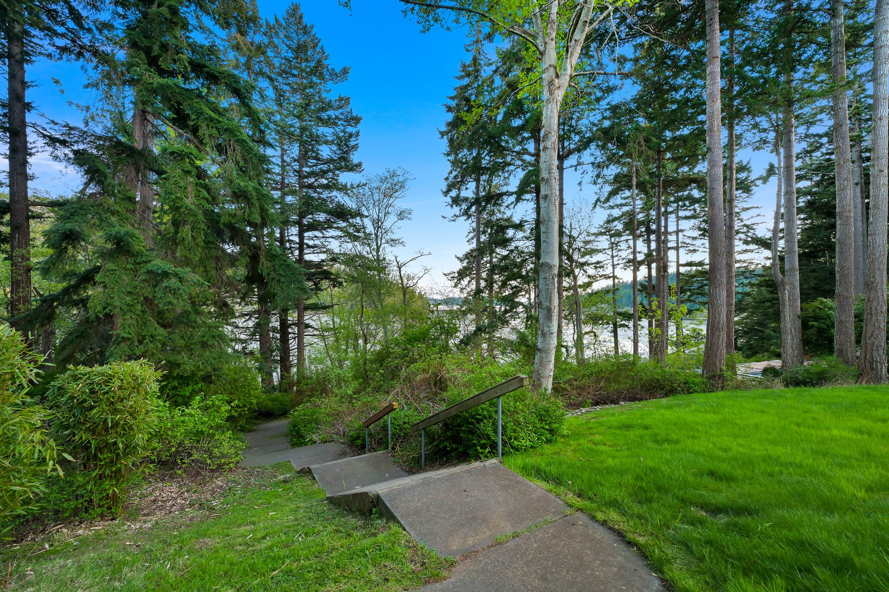 121 Sea Pines Lane