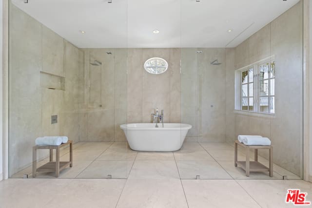 Retreat Grandeur