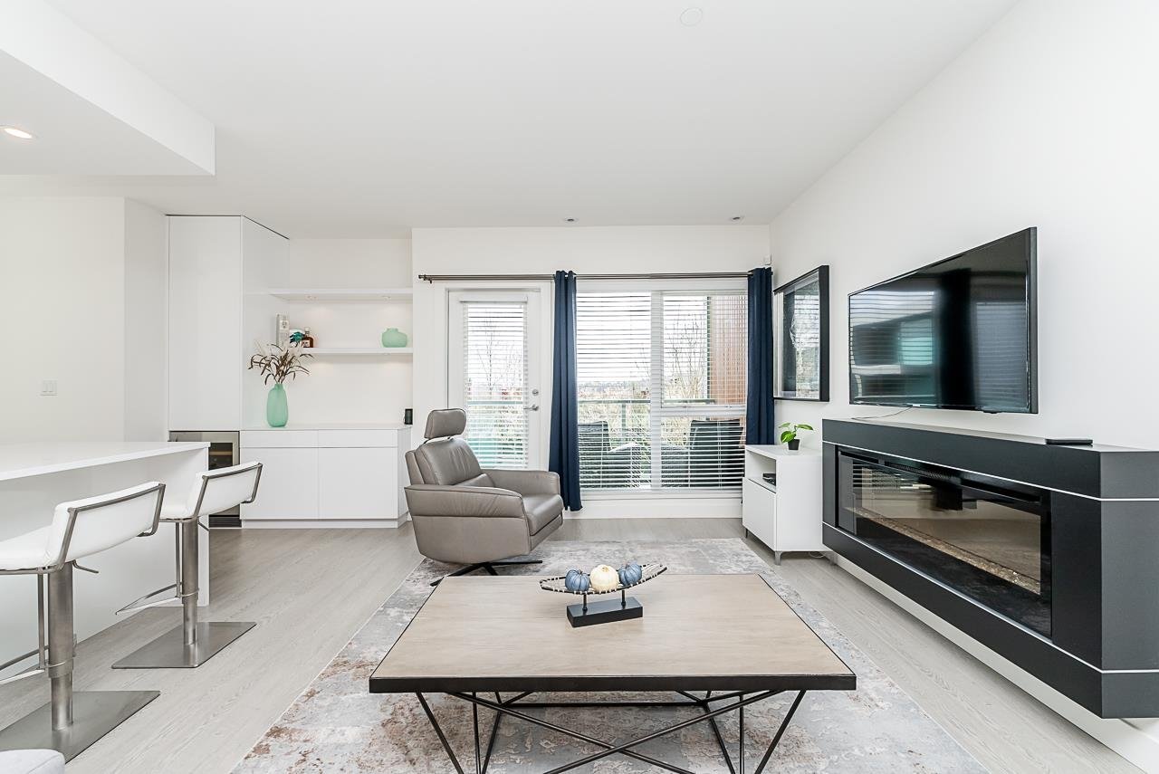 15-3596 Salal Drive, North Vancouver