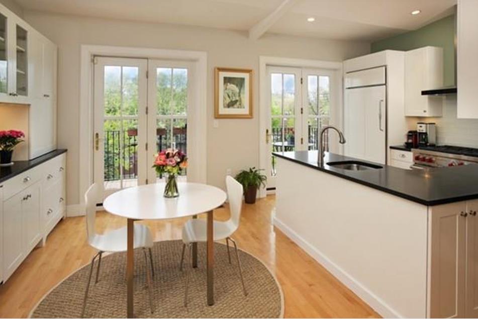 33 Dwight St #3